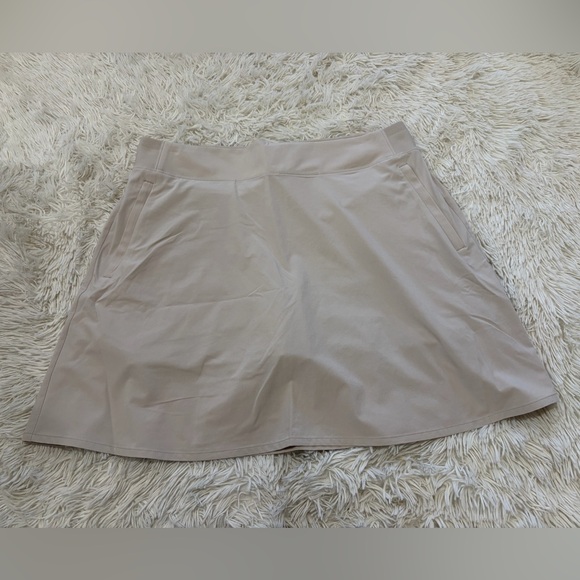 Athleta Brooklyn Heights High Rise Skort - Size 12 - Abalone Ivory - Picture 3 of 10